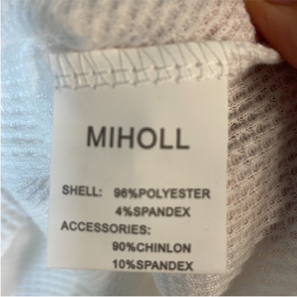 MIHOLL Boho Lune Lace Sleeve Top. Small. NWT. - Picture 7 of 10